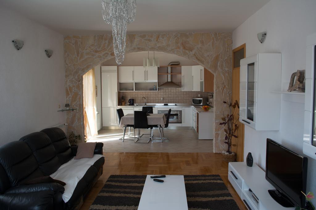 Apartment Adriana Trogir Habitación foto